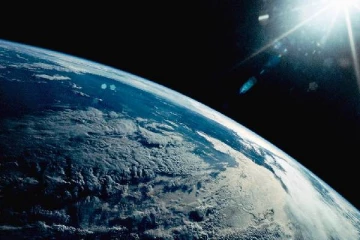 கிழக்கில் படிப்படியாக சாயும் பூமி- என்னவாகும்? விஞ்ஞானிகள் வெளியிட்ட அதிர்ச்சி தகவல்