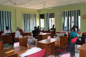 முல்லைத்தீவில் அதிகரிக்கும் சட்டவிரோத செயற்பாடுகள் : பொலிஸ் அதிகாரிகள் விசேட கலந்துரையாடல் (Photos)