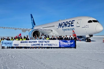 அன்டார்ட்டிகாவில் முதன்முறையாக தரையிறங்கிய போயிங் விமானம்! புதிய சாதனை படைப்பு