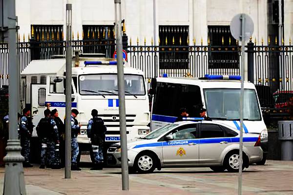 ரஷ்யாவை உலுக்கிய கத்தி குத்து தாக்குதல்...! பல்கலையில் நடந்த கோர சம்பவம் | Russia University Stabbing Indian Student Injured