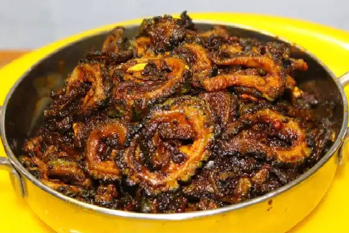 ஆந்திரா பாணியில் கசப்பே இல்லாத பாவக்காய் மசாலா ... பண்ணலாமா? | Bitter Gourd Masala Recipe In Tamil