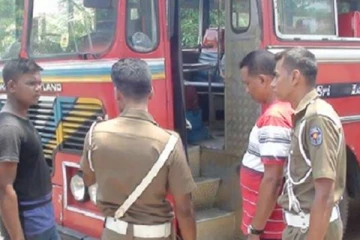 தூங்கிக் கொண்டிருந்த மனநலம் குன்றிய இளைஞனை மோதி தள்ளியது இபோச பேருந்து - துடிதுடித்து பலி