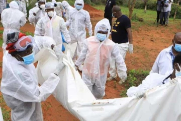 ලොවක් කම්පා කරමින් ස්ව කැමැත්තෙන්ම කුසගින්නේ සිට ජීවිතක්ෂයට පත් වූ කුඩා ළමුන් ඇතුළු පිරිස..!