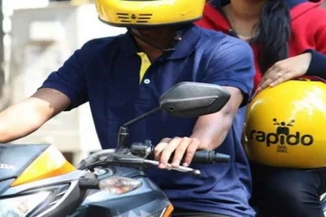 பைக் ஓட்டும்போது சுயஇன்பம் செய்த ரேபிடோ ஓட்டுநர் - அலறிய இளம்பெண்!