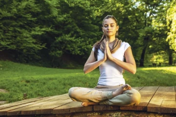 දෛනික භාවනා පුහුණුවක් ගොඩනැගීම සඳහා උපදෙස් මෙන්න...