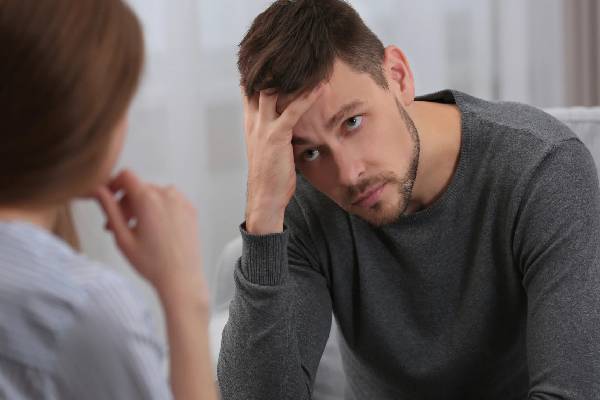 கணவரிடம் தவறியும் சொல்லவே கூடாத 4 விடயங்கள்! மீறினால் பிரிவு உறுதி | 4Things Wife Should Not Say Her Husband