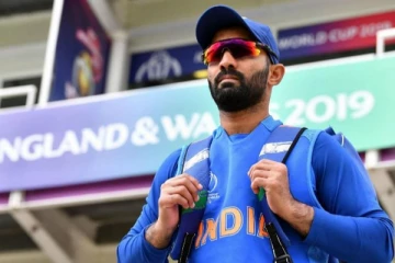 சையத் முஷ்டாக் டி20 போட்டியில் இருந்து தினேஷ் கார்த்திக் விலகல் - அடுத்த கேப்டன் யார்?