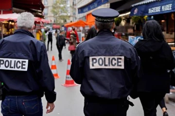 பிரான்சில் நடந்த பயங்கரம்! 15 வயது சிறுவன் செய்த அதிர்ச்சி செயல்: காவல்துறையை அழைத்த தாய்