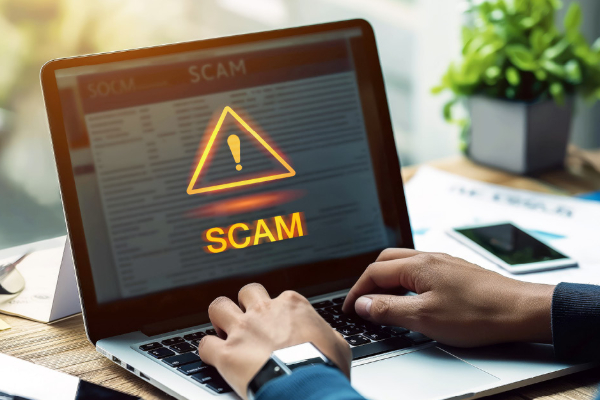 கனடாவுக்கு அனுப்புவதாக பணம் வாங்கிக்கொண்டு ஏமாற்றிய பெண் தலைமறைவு | Man Duped 4Lakhs In Canada Job Scam கனடாவுக்கு அனுப்புவதாக பணம் வாங்கிக்கொண்டு ஏமாற்றிய பெண் தலைமறைவு | Man Duped 4Lakhs In Canada Job Scam