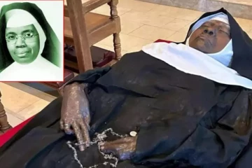 4 ஆண்டுகளாக கெடாமல் இருக்கும் இறந்த கன்னியாஸ்திரி உடல் - படையெடுக்கும் மக்கள்!