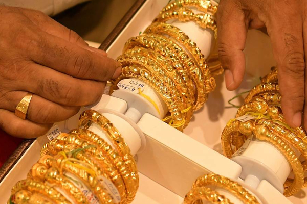 உலக சந்தையில் இன்றைய தங்க விலை நிலவரம் | Today S Gold Price Situation In The World