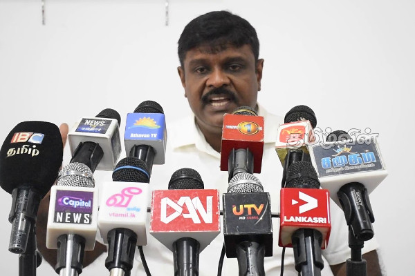 அமைச்சரின் கட்டுப்பாட்டில் இல்லாத நான்கு திணைக்களங்கள்: சாள்ஸ் நிர்மலநாதன் குற்றச்சாட்டு | Four Departments Not Under Control Of The Minister