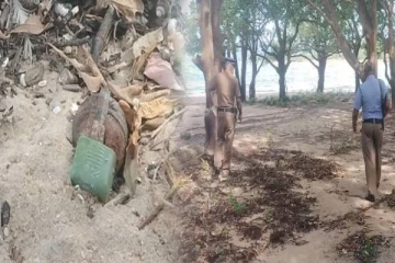 திருகோணமலையில் கைக்குண்டால் பெரும் பரபரப்பு ; தீவிர விசாரணையில் பொலிஸார்