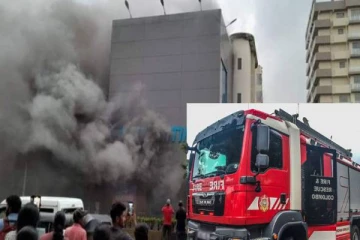 கொழும்பில் சற்றுமுன்னர் பரபரப்பு சம்பவம்... தீப்பிடித்து எரிந்த ஆடையகம்!