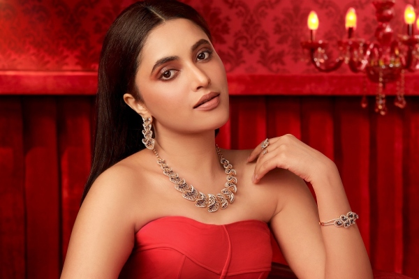 கொஞ்சம் காட்டினாகூட அப்படி பேசுறாங்க.. பிரியங்கா மோகன் கிளாமர் பற்றி கூறிய பதில் | Priyanka Mohan On Why She Says No To Glamour