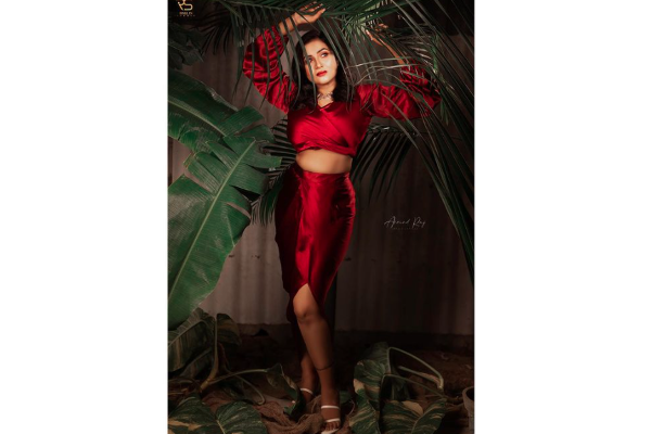 மார்டன் லுக்கில் நாம் இருவர் நமக்கு இருவர் நடிகை ஜனனி.. ரசிகர்கள் கவர்ந்த புகைப்படம் | Janani Ashok Latest Pic Gone Viral