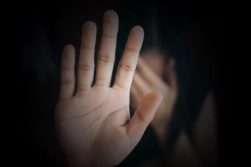 20 ஆண்டுகளாக நடந்த கொடுமை; மனைவி, மாமியார் , 7 குழந்தைகள் பாலியல் துக்ஷ்பிரயோகம்