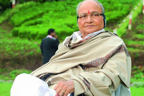 இந்திய திரையுலகை சோகக்கடலில் ஆழ்த்திய நடிகரின் மரணம் | Filmmaker K Viswanath Passed Away