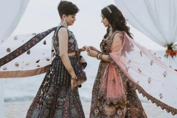 வெளிநாட்டில் பூத்த தன்பாலின காதல்! நீண்ட போராட்டத்திற்கு பின் இந்திய பெண்கள் திருமணம்