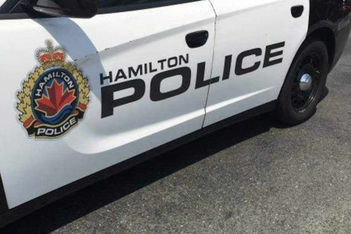 ஹமில்டனில் கத்திக்குத்து: 21 வயது இளைஞா பலி! | 21 Year Old Man Dead After Stabbing In Hamilton