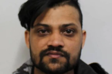 ஆடையின்றி தெருவில் விட்டுவிடுவேன்... லண்டனில் மனைவியை மிரட்டிய ஆசிய வம்சாவளி கணவன்