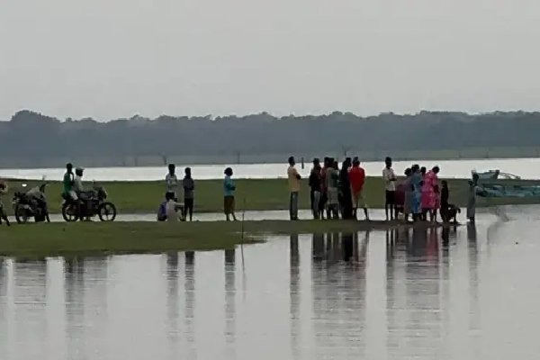 தமிழர் பகுதியில் இரணுவத்தினர் இளைஞர்கள் மீது கொலை வெறி தாக்குதல்; ஒருவர் உயிரிழப்பு | Soldiers Attack Youths In Tamil Area One Missing