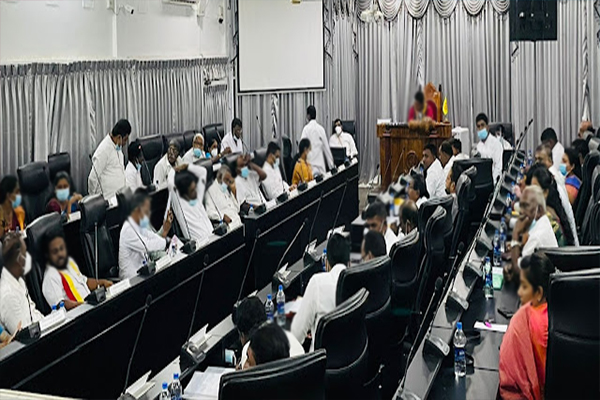 யாழ். மாநகர மேயருக்கு மாகாண உள்ளூராட்சி ஆணையாளர் விடுத்த அவசர பணிப்புரை | Jaffna Municipal Council