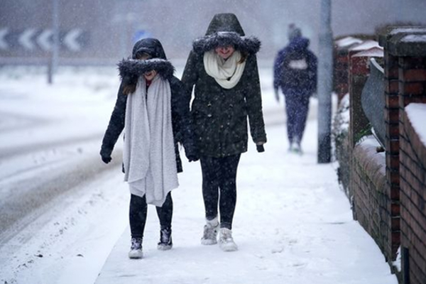 பிரித்தானியாவில் குறிப்பிட்ட பகுதி மக்களுக்கு எச்சரிக்கை! | Warning For People In Certain Areas In Britain