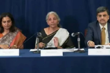 இந்திய ரூபாய் மதிப்பு சரியவில்லை.. டாலர் மதிப்புதான் உயர்ந்துள்ளது : மத்திய அமைச்சர் புதிய விளக்கம்