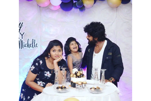 சாண்டி வீட்டில் நடந்த விஷேசம்!  மகள் லாலா இவ்வளவு பெருசா வளர்ந்துட்டாங்களா? தீயாய் பரவும் புகைப்படங்கள் | Biggboss Sandy Daughter Birthday Special Photos