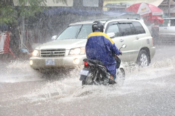 டெல்டா மாவட்டங்களில் தொடரும் கனமழை எச்சரிக்கை- வானிலை மையம் தகவல்