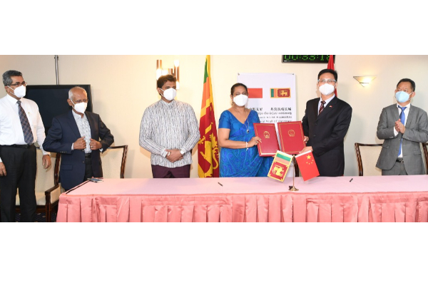 දෙවන සයිනොෆාම් එන්නත් මාත්‍රා ලක්ෂ 05  මෙරටට .... | Srilanka Health
