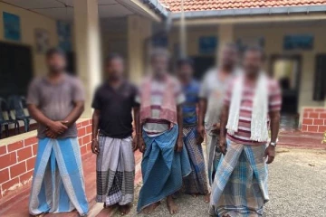 இந்திய மீனவர்கள் 6 பேருக்கு விளக்கமறியல் உத்தரவு (PHOTOS)