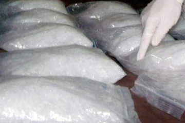 வெளிநாட்டில் இருந்து வந்த 4 கிலோ ஐஸ்போதைப்பொருள்