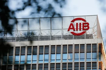 இலங்கைக்கு 100 மில்லியன் டொலரை வழங்குவது குறித்து AIIB பரிசீலனை (Photos)