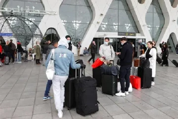 அரேபிய மக்கள் 16 நாடுகளுக்கு செல்ல தடை!