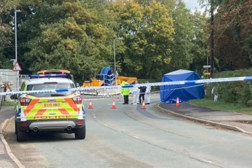 வீதியில் பெண் ஒருவர் சடலமாக மீட்பு!