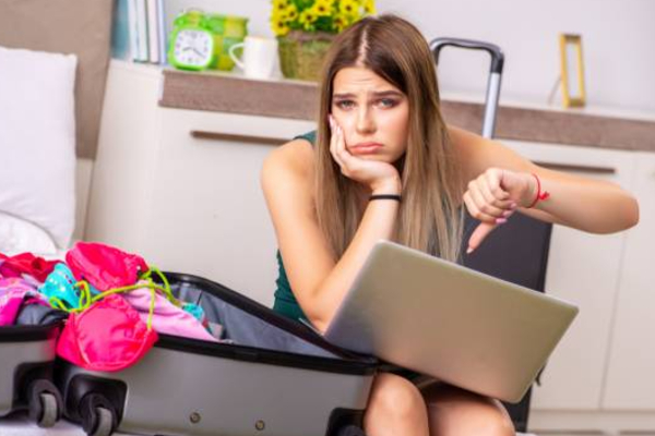 பொலிஸ் அதிகாரிகள், அரச ஊழியர்களின் விடுமுறைகள் இரத்து | Police And Govt Employees Holidays Cancelled