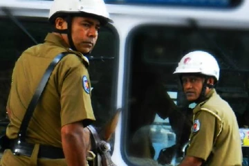 கொழும்பில் 12 பேர் அதிரடியாக கைது