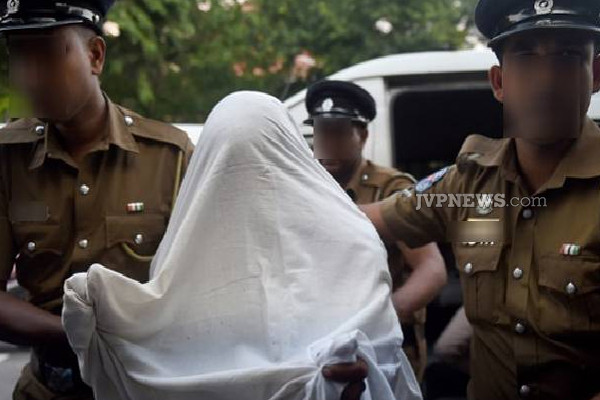 பெண் வேடமணிந்து நபர் ஒருவர் மேற்கொண்ட மோசமான செயல்கள்! | Man Arrested Breaking Houses Disguised As Women