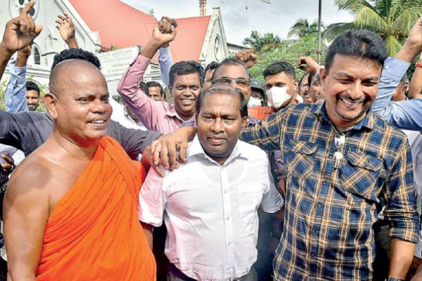 2027 வரை வாயை மூடி இருக்க நாம் தயாரில்லை! பாரிய போராட்டத்திற்கு தயாராகும் ஆசிரியர் சங்கம் | Govt S 2027 Teacher Salary Increase