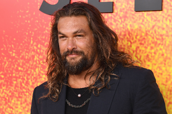 ஹாலிவுட் நடிகரை நம்பி 6 கோடியை இழந்த மூதாட்டி | Old Woman Lost 6 Crores Trusting A Hollywood Actor