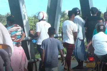 கடலில் காணாமல்போன  மாணவனின் சடலம் 24 மணி நேரத்தின் பின்னர் மீட்பு