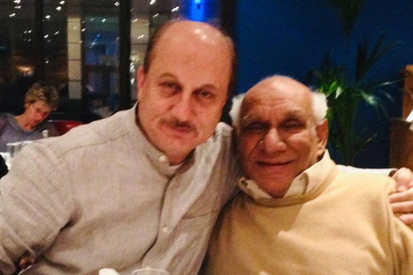 சுவிட்சர்லாந்தில் இந்திய பிரபலம் ஒருவரின் பெயரில் ஓடும் ரயில் | Anupam Kher Finds Yash Chopra Name On Swiss Train சுவிட்சர்லாந்தில் இந்திய பிரபலம் ஒருவரின் பெயரில் ஓடும் ரயில் | Anupam Kher Finds Yash Chopra Name On Swiss Train