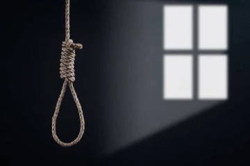 ஒரே நாளில் 8 பேருக்கு மரண தண்டனை - காரணம் என்ன?