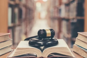 குடியுரிமை பறிக்கப்பட்டவருக்கு மீண்டும் குடியுரிமை வழங்க உத்தரவிட்டுள்ள கனேடிய உச்ச நீதிமன்றம்... புலம்பெயர்ந்தோருக்கு மகிழ்ச்சியை ஏற்படுத்தும் ஒரு செய்தி