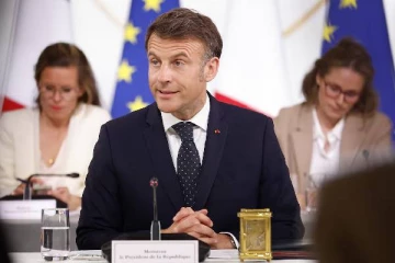 ட்ரம்பின் தடாலடி வரி விதிப்பு... ஐரோப்பிய நிறுவனங்களுக்கு பிரான்ஸ் ஜனாதிபதியின் கோரிக்கை