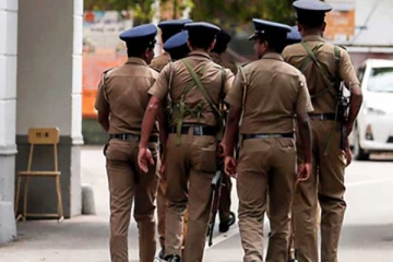 கோட்டை நீதவான் நீதிமன்ற பதிவாளர் கைது