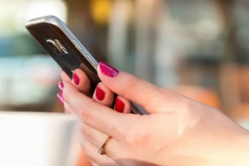 ரியல் காதலன் வேண்டாம் ரீல் காதலன் போதும்; பெண்கள் முடிவால் திணறும் நாடு - ஆண்களின் நிலை?