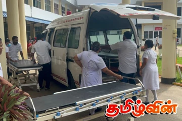 விபத்திற்கு உள்ளான முச்சக்கரவண்டி : சாரதி வைத்தியசாலையில்...